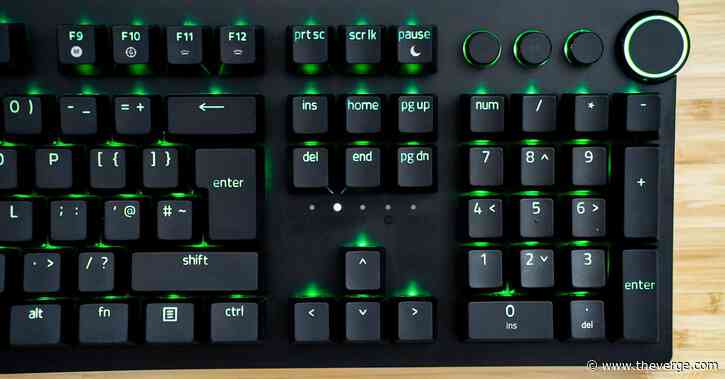 Razer’s lightning-quick Huntsman V2 keyboard is down to its lowest price to date