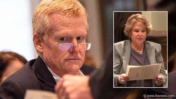 Alex Murdaugh court clerk Becky Hill resigns after allegations of jury tampering