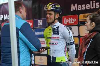 Arne Marit spurt in de grote Pogacar-show naar eerste podiumplaats in World Tour: “Ik ben trots, maar tegelijk voelt het ook als een gemiste kans”