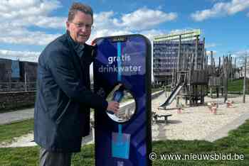 Deze stad bouwt netwerk van kraantjes met gratis drinkwater: “Nu kan iedereen zijn drinkbus vullen”