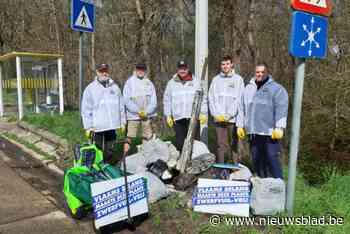 Vlaams Belang ruimt zwerfvuil op aan E34: “sigarettenpeuk vergaat pas na 10 tot 15 jaar”
