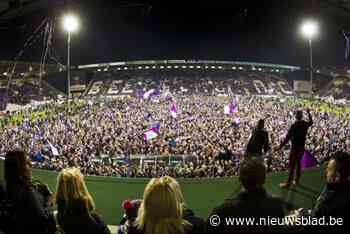 Beerschot huldigt tegen Jong Genk de kampioenen van tien jaar geleden in eerste provinciale