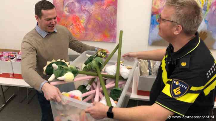 Arme mensen verrast met spullen die zijn afgepakt van dieven en inbrekers