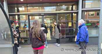 Meerdere personen voelen zich niet goed, winkelcentrum ontruimd en straten afgesloten