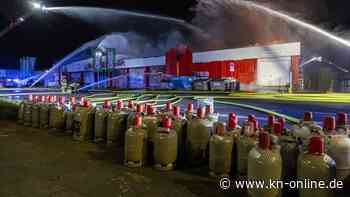 Castrop-Rauxel: Baumarkt geht komplett in Flammen auf