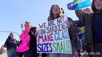 Students at Saskatoon protest voice support for teachers as contract dispute continues