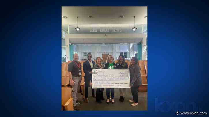 Georgetown bank makes donation to pay off school meal debt at 4 schools