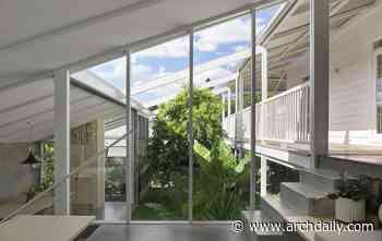 Cascade House / JOHN ELLWAY. ARCHITECT