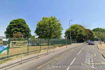 Leesons Hill Orpington police cordon: Live updates