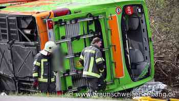Schwerer Flixbus-Unfall: Fünf Tote auf A9 bei Leipzig