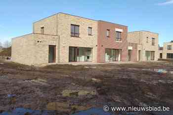 Woonmaatschappij verkoopt 21 huizen in Wezel