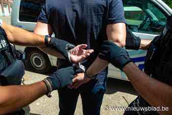 Wim (45) overmeestert na schermutseling agressieve inbreker en houdt hem in bedwang: “Al tweede keer op twee jaar dat ik politie dief help vangen”