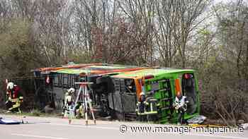 A9 bei Leipzig: Mindestens fünf Tote bei Unfall mit Flixbus