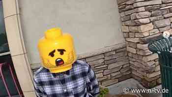 Spielzeugköpfe vor Gesichtern: Lego beklagt sich wegen Fahndungsfotos bei Polizei