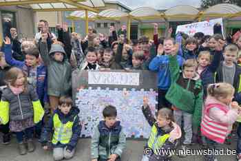Vijfhonderd leerlingen De Brug stampen mee voor vrede