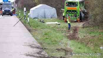 Unglück auf der A9: Was über die Ursachen des Flixbus-Unfalls bekannt ist