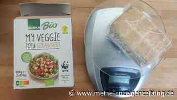 Käufer entdeckt halb leere Verpackung und wiegt nach: „Passt bei Edeka auf“