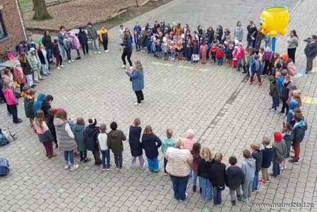 Leerlingen De Groene Poort stampen voor vrede