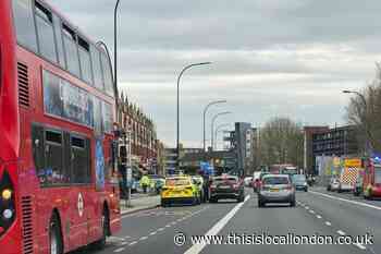 Daneby Road Catford: Police cordon remains as stand-off ends