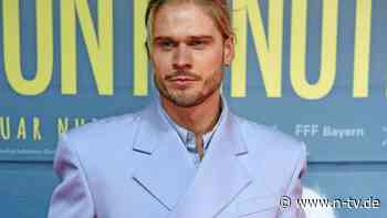 "Wie aus Stein gemeißelt": Rúrik Gíslason macht Fans mit sexy Fotos verrückt