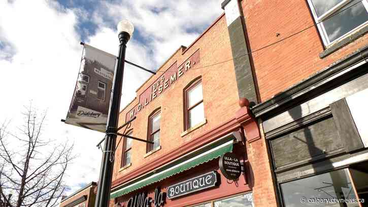 Town of Didsbury set to showcase local artists on streetlight banners