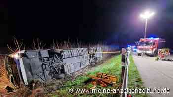 Erneut schweres Busunglück auf Autobahn: 22 Verletzte in NRW