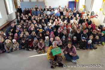 Basisschool De Talentenboog Nukerke schenkt 1.632,24 euro aan Amon Ronse