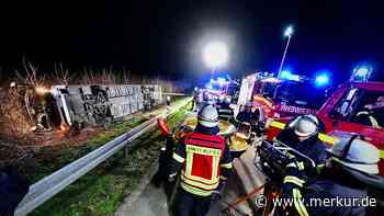 Bus nach Unfall auf A44 sichergestellt: Autobahn wieder frei