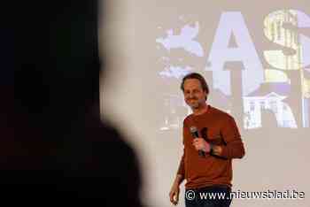 Bas Birker laat 120 Molse ondernemers lachen tijdens netwerkevent