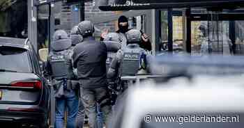 Urenlange zenuwslopende gijzeling in café in Ede eindigt met aanhouding verdachte