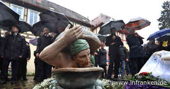 Karfreitag in Bamberg und Lohr: Gottesdienste ohne Glocken, Prozession im strömenden Regen