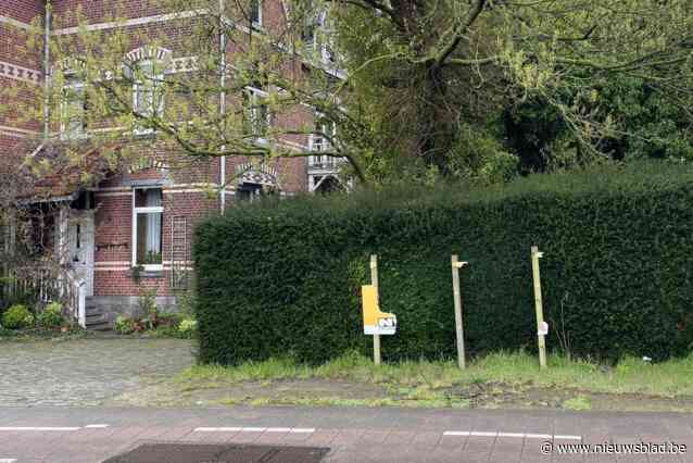 Verkiezingsbord van N-VA helemaal vernield