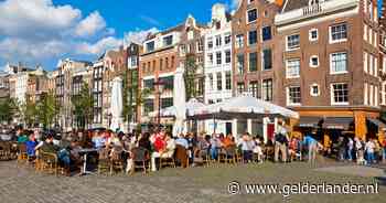 Britt kreeg standje van haar date na tasdiefstal: ‘Hij vond het dom dat ik niet oplette’