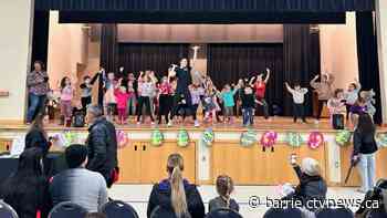 Easter extravaganza brings hundreds to Wasaga Beach