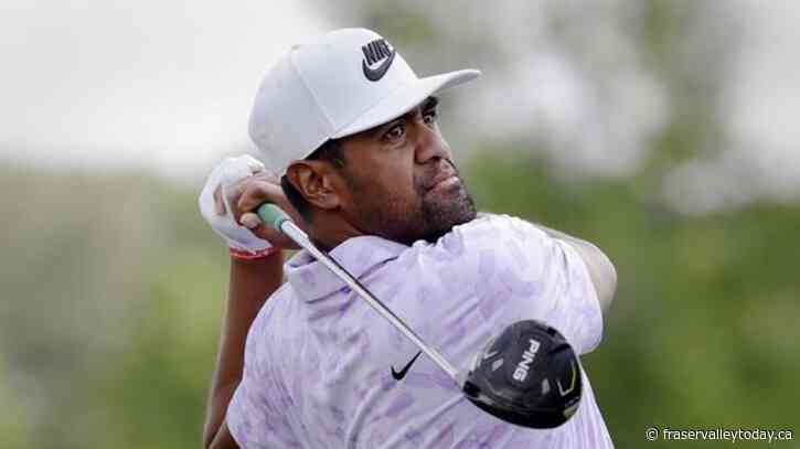 Scheffler overcomes double bogey, part of 5-way tie in Houston Open