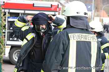 Brand in Willebadessen: Feuerwehr rückt auch am Samstag aus