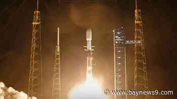 Double Launch: SpaceX launches more than 20 Starlink satellites