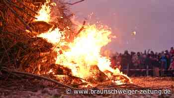 Unbekannte entzünden Osterfeuer im Kreis Peine einen Tag früher