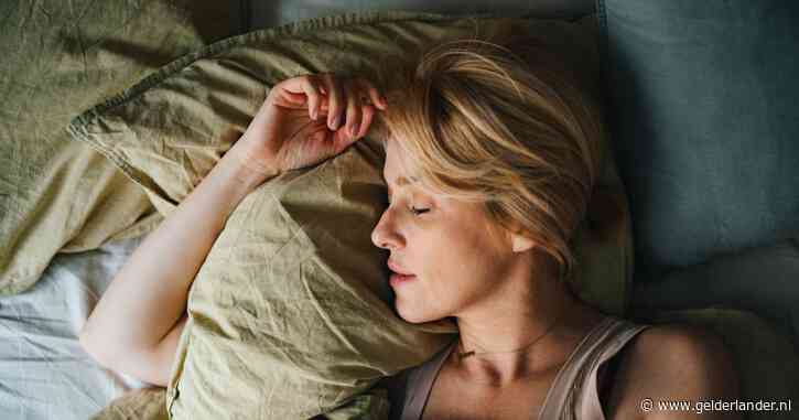 Een powernap maakt je creatiever: ‘Brein stapt makkelijker van denkpatronen af’