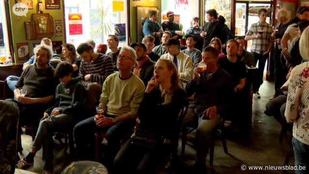 Wielerfans supporteren voor Victor Campenaerts in café Mombasa: “We hadden Bob er graag bij gehad”