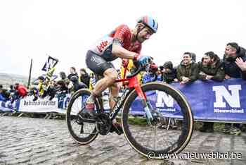 Victor Campenaerts vaak opgehouden door valpartijen in de Ronde: “Ik zat heel de koers achter veel miserie”