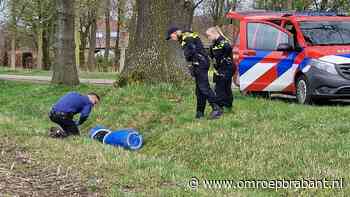 112-nieuws: Auto in sloot op snelweg • Drugsvaten gevonden in Bergeijk