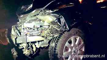 112-nieuws: auto tegen vangrail • achtervolging eindigt met crash