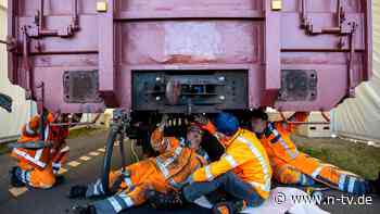 Noch immer Kupplung von Hand: 500.000 Güterwaggons vor Umrüstung - keiner will zahlen