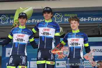 Jasper Schoofs wint na solo van 80 (!) km over Franse kasseien: “Een beter cadeau voor mijn 18e verjaardag kon ik me niet inbeelden”