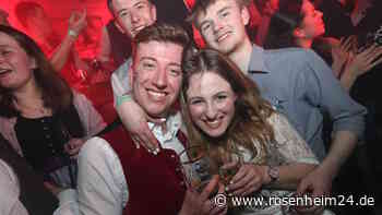 Osterhasen-Clubbing: Ausgezeichnete Stimmung im MUVI in Schwindkirchen