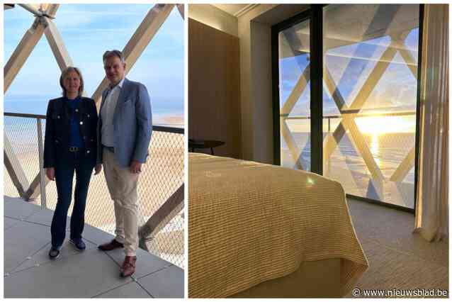 Overnachten met dit indrukwekkend zicht op zee, dat kan alleen in SILT Hotel: “Gasten moeten het schilderij in zich kunnen opnemen”