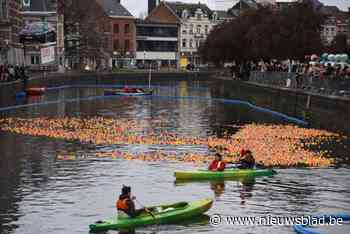 15.000 badeendjes racen op Oude Dender
