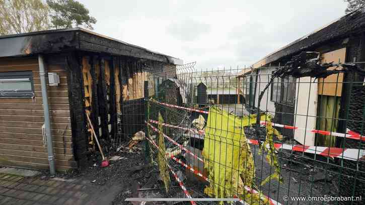 Brand bij chalet van Peter Gillis is aangestoken, veel schade Prinsenmeer