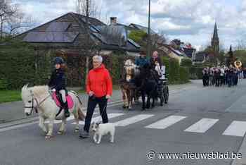 Benedictusommegang trok door Elingen